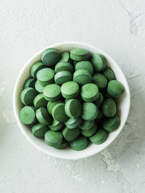 Puhdistamon Spirulinatabletteja kipossa